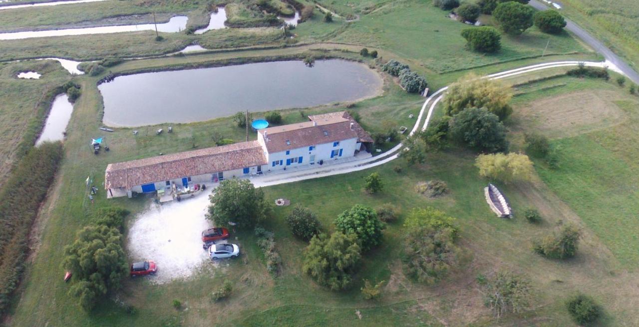 Moulin De Mauzac Bed and Breakfast Saint-Just-Luzac Εξωτερικό φωτογραφία