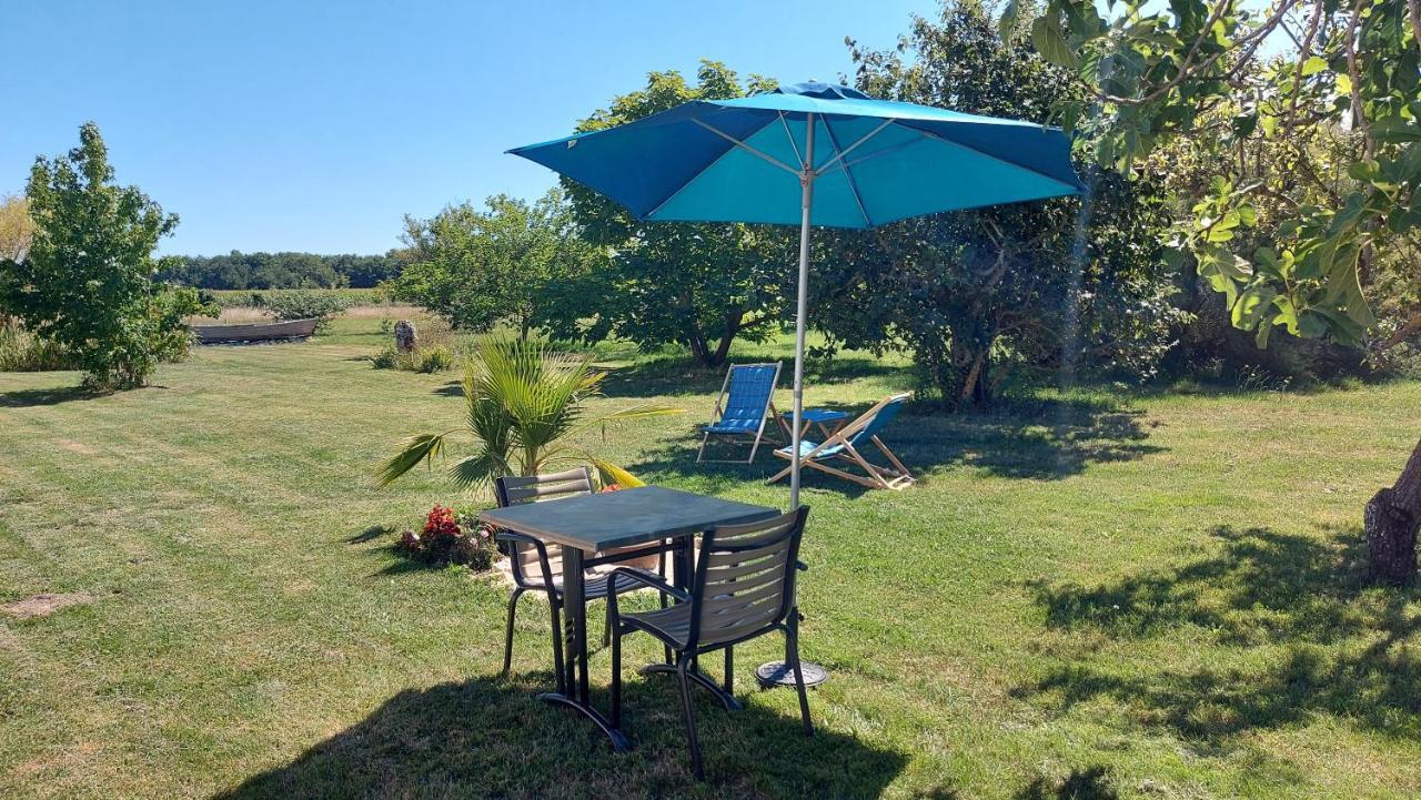 Moulin De Mauzac Bed and Breakfast Saint-Just-Luzac Εξωτερικό φωτογραφία